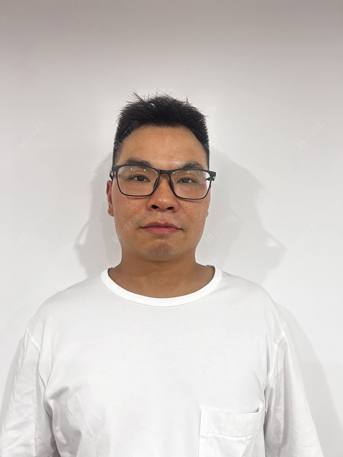 租房经纪人叶加兵