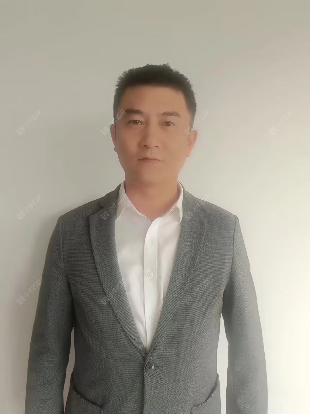 李春 二手经纪人李春