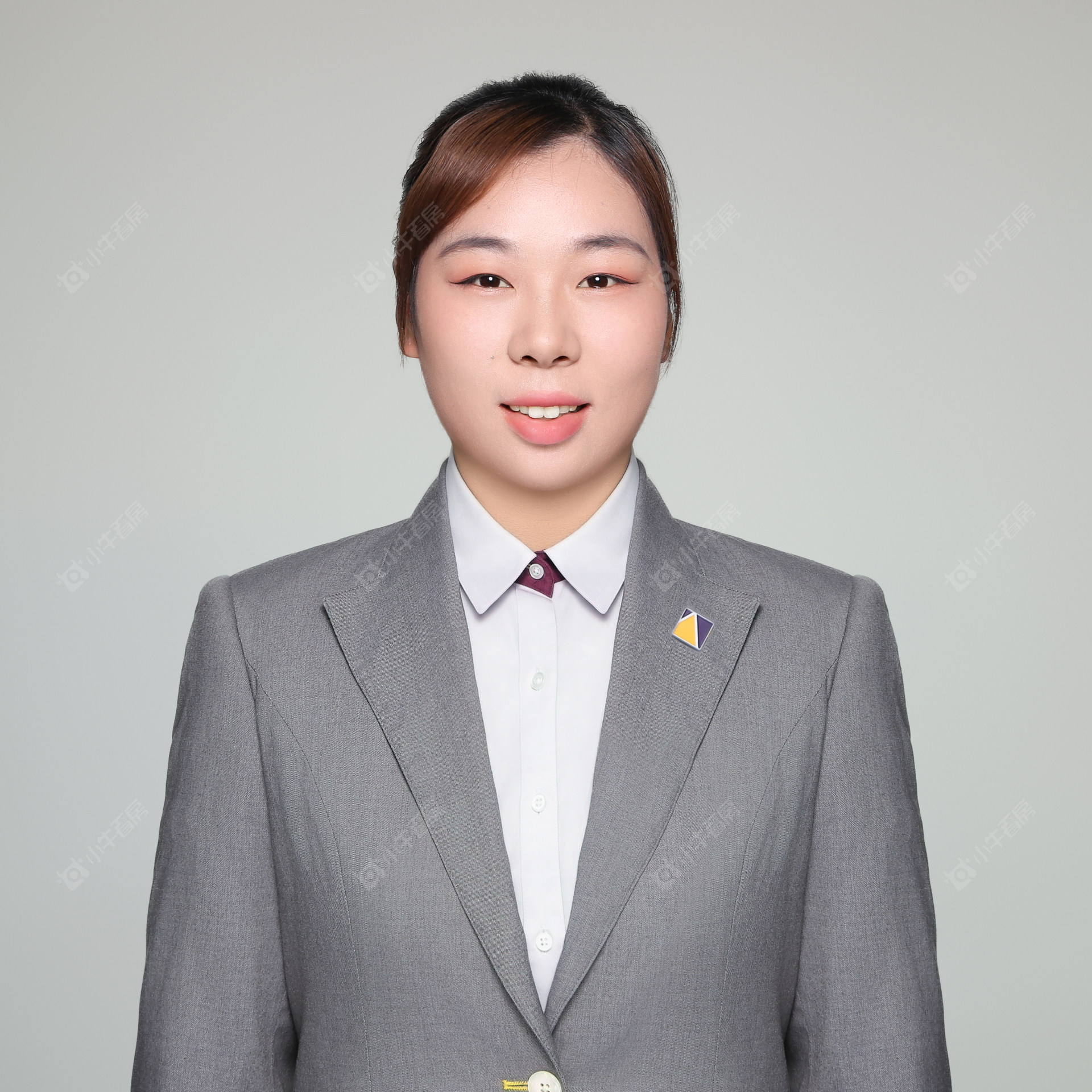 楼盘经纪人于艳梅