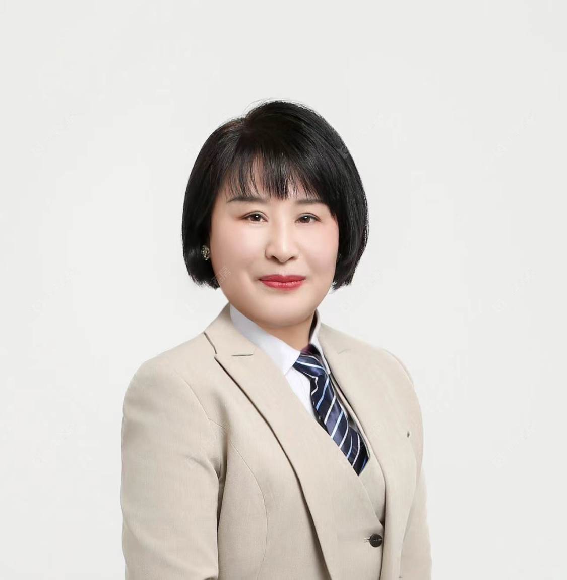 租房经纪人刘锦英