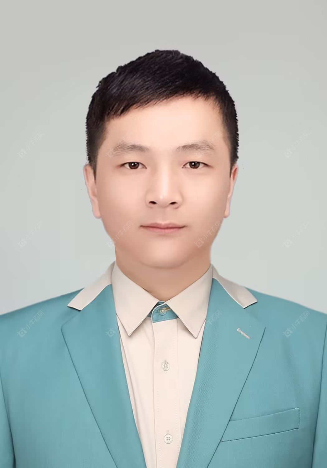 二手经纪人章琦虹