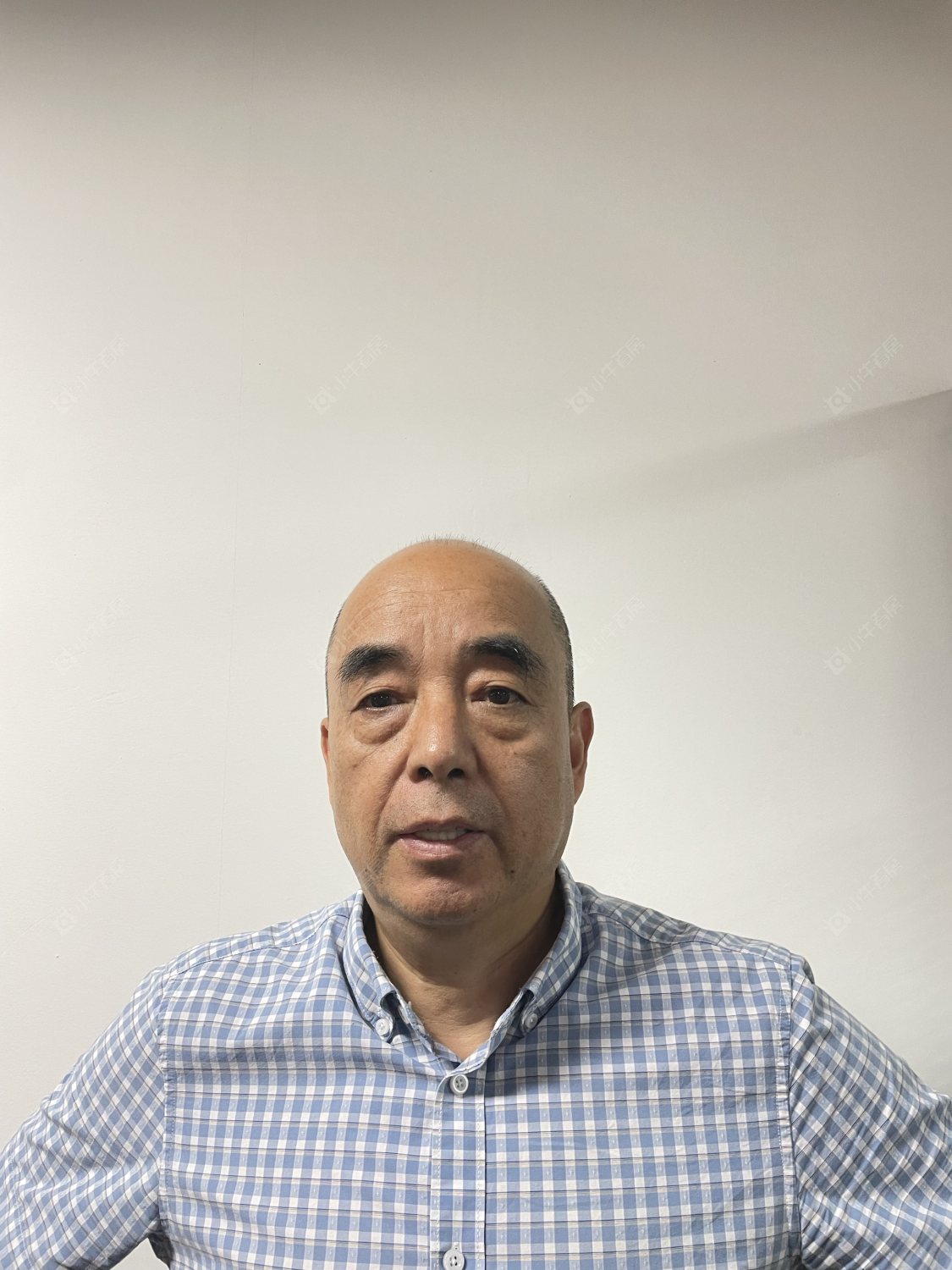 二手经纪人解根伟