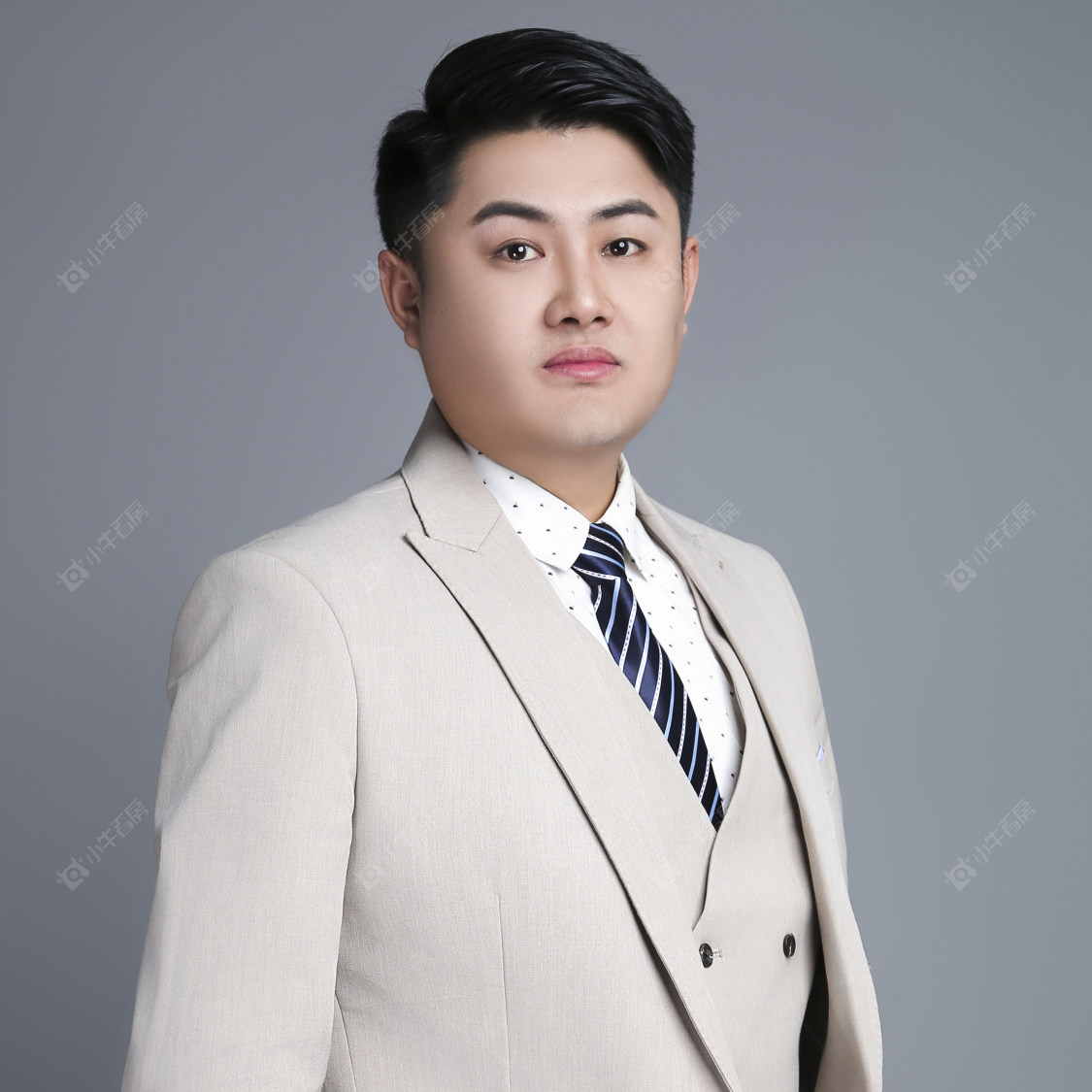 二手经纪人张顺顺