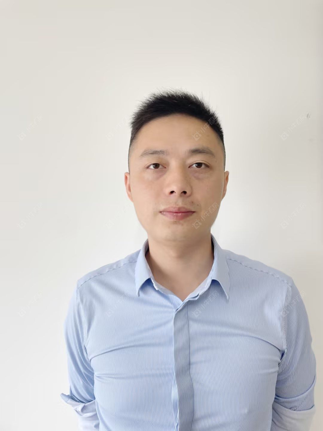 李根玉 二手经纪人李根玉