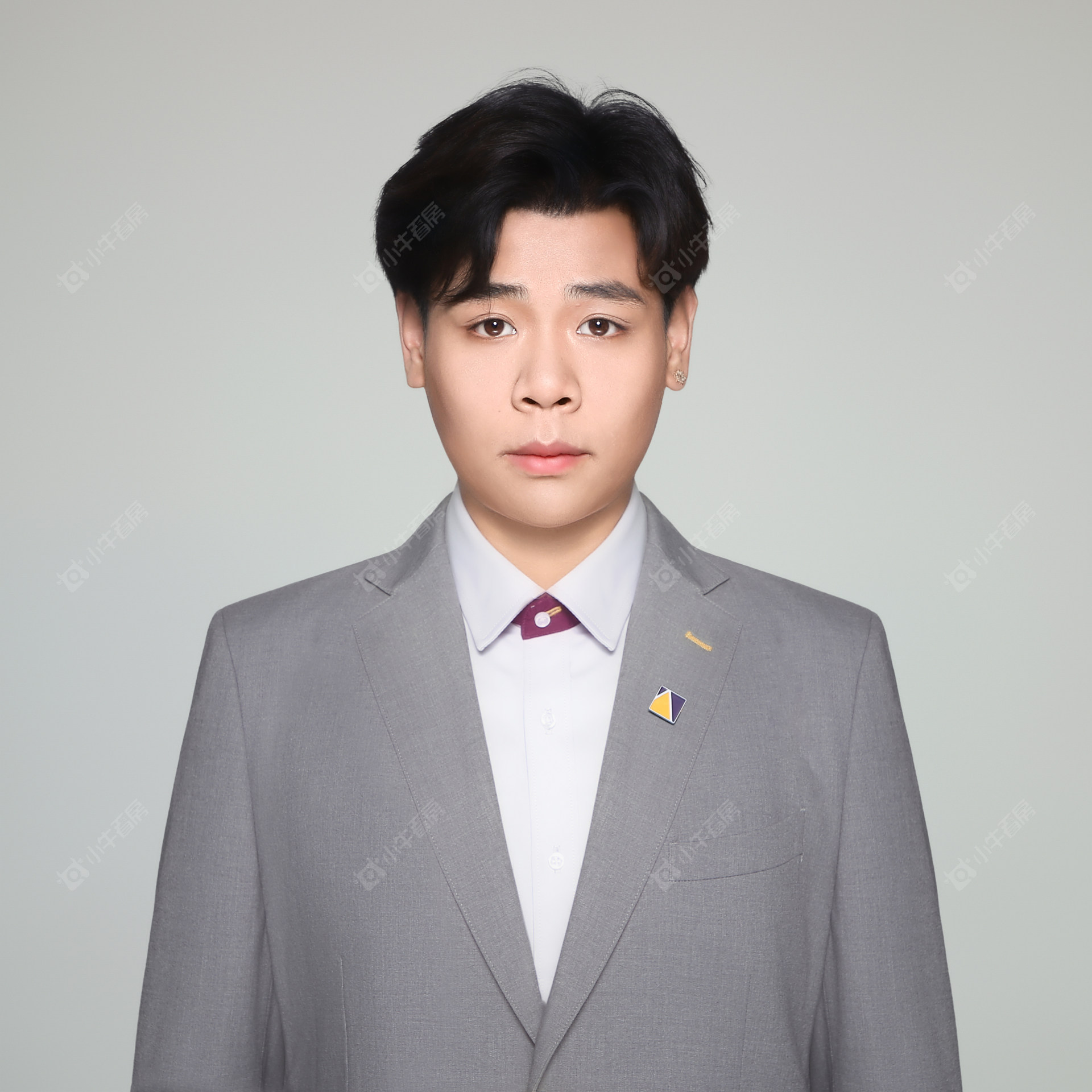 楼盘经纪人周沂徐