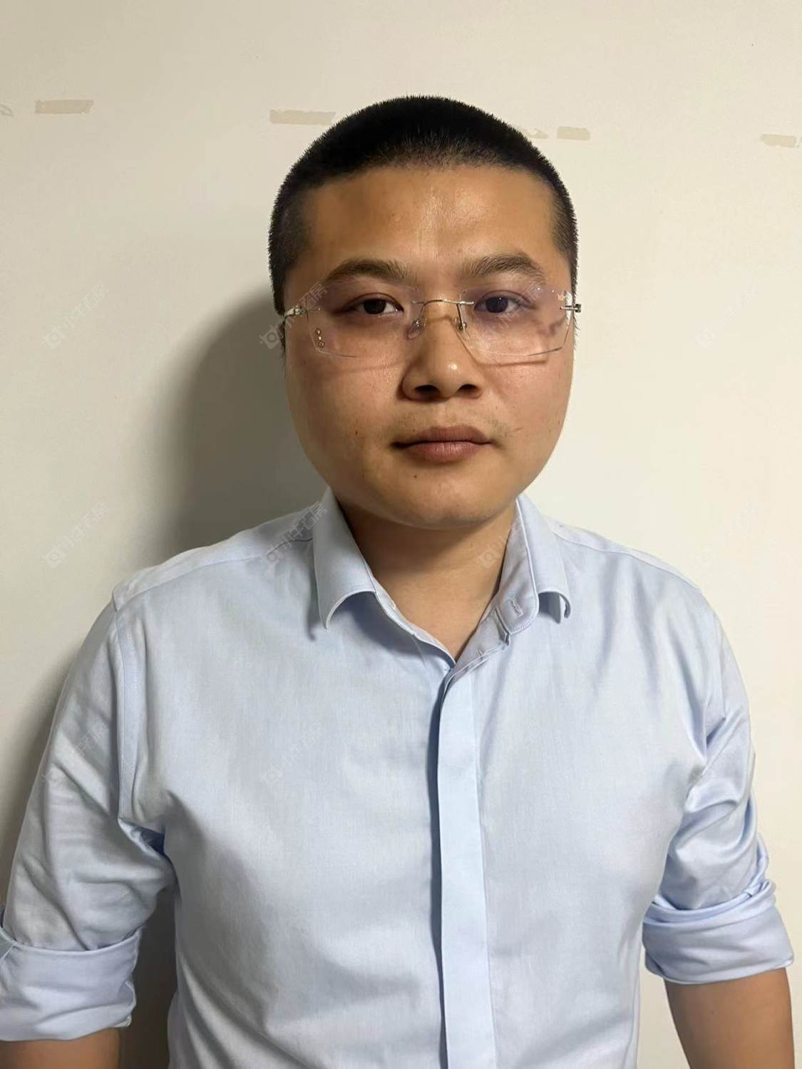 租房经纪人吴磊