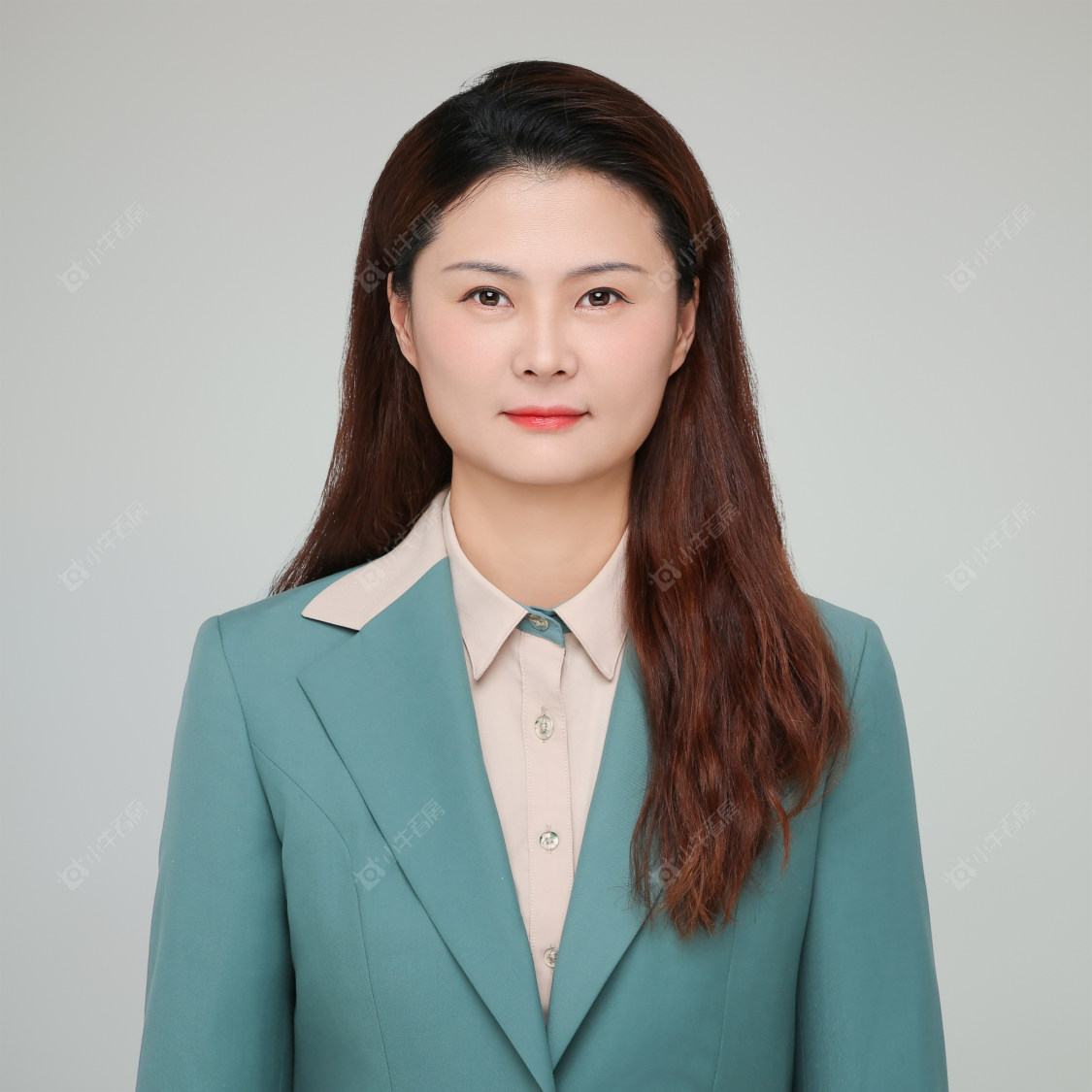 二手经纪人倪雅倩