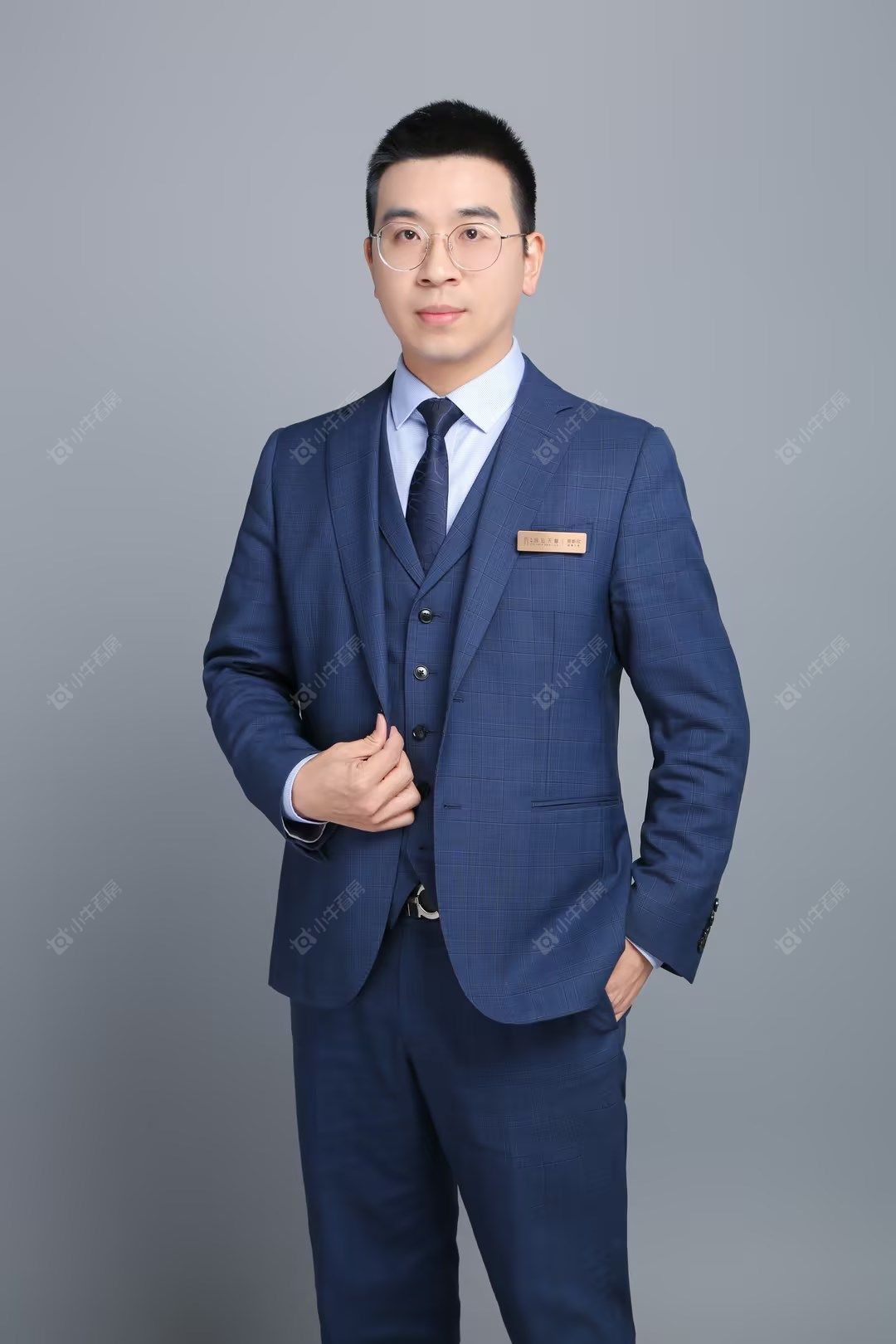 二手经纪人贾新欣