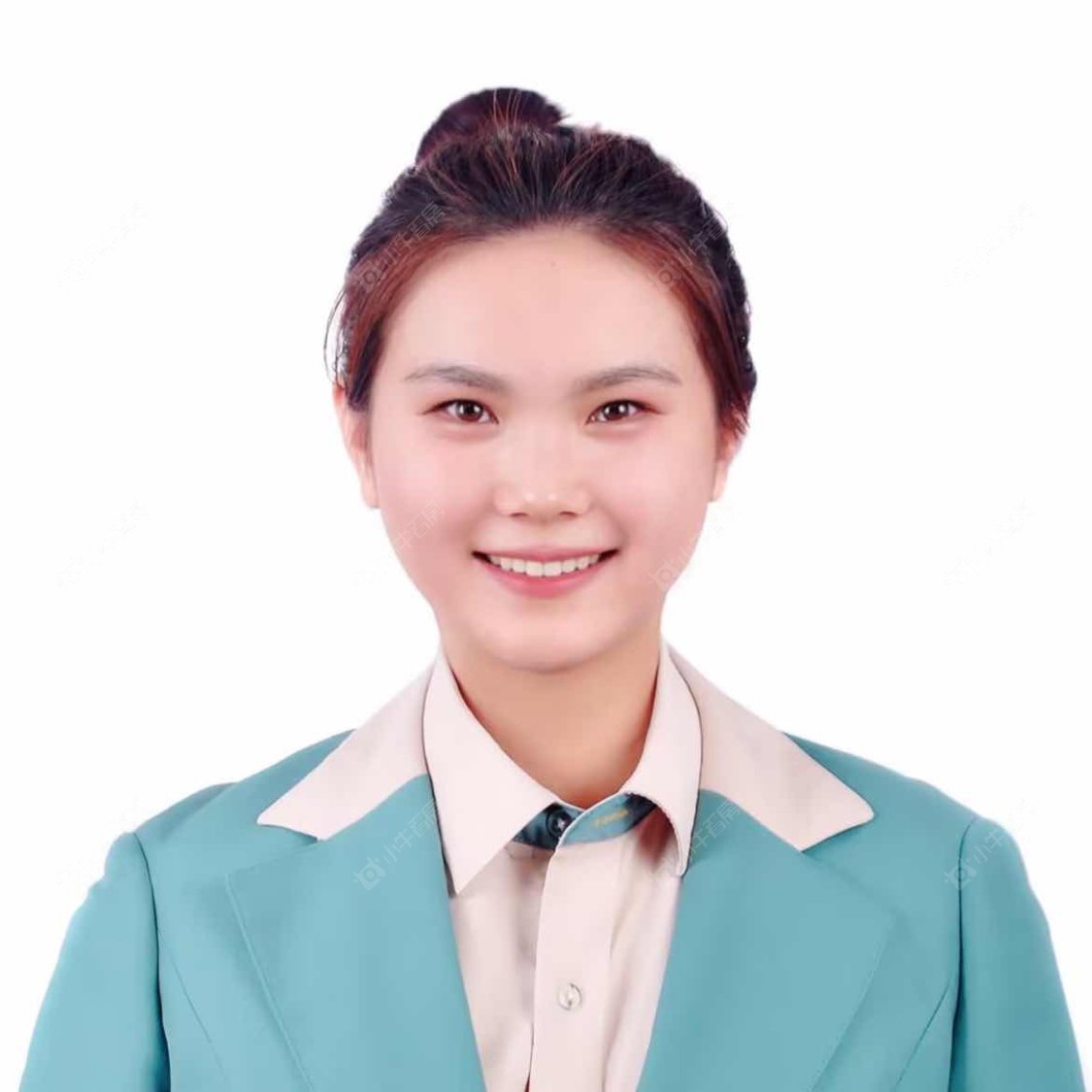 董云凤 二手经纪人董云凤