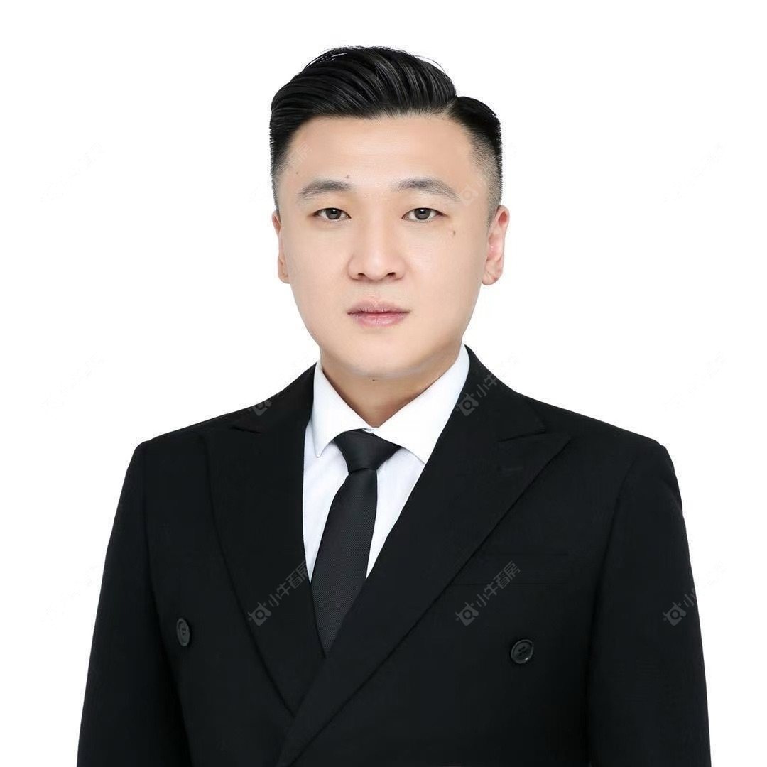 何尧 租房经纪人何尧