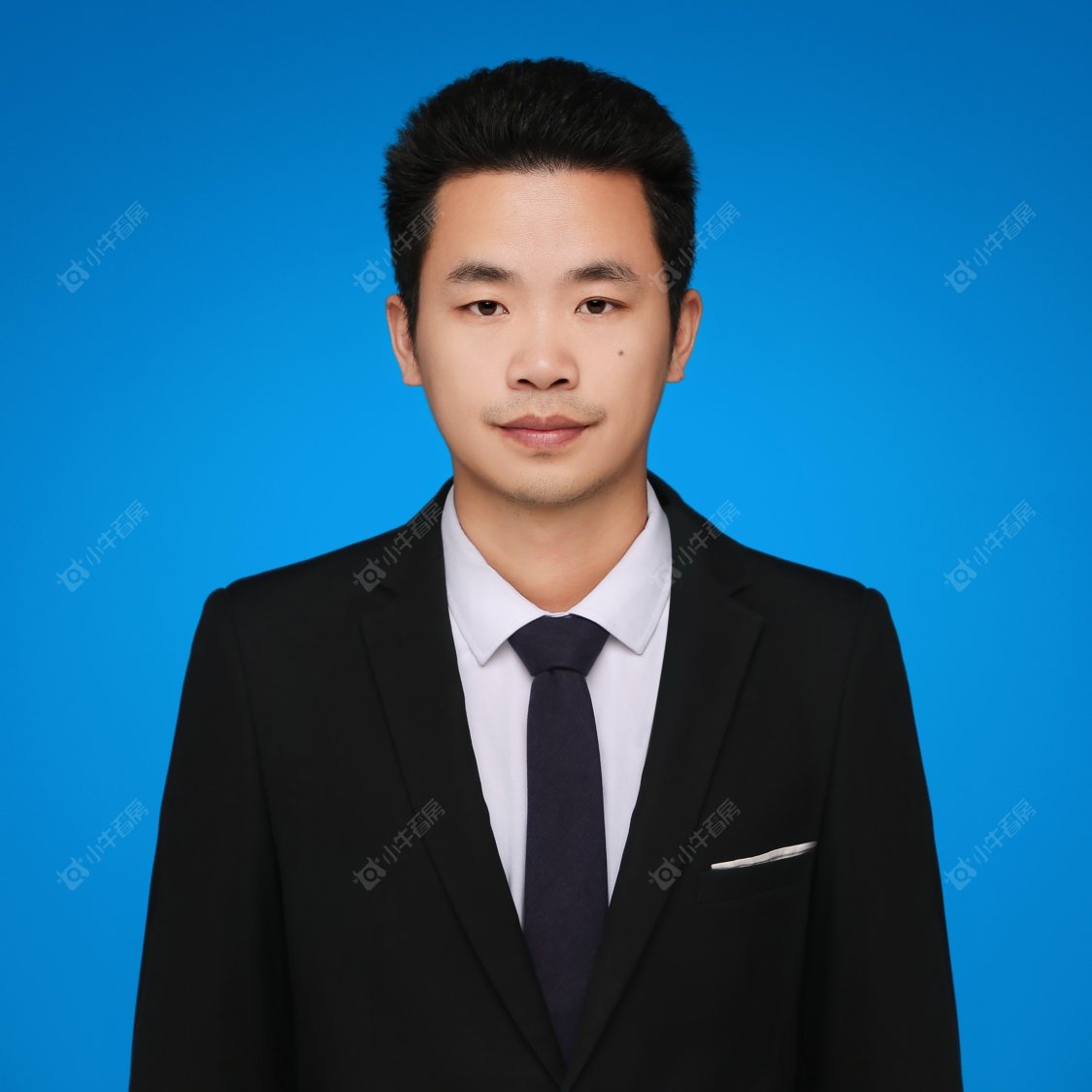 周益旦 二手经纪人周益旦