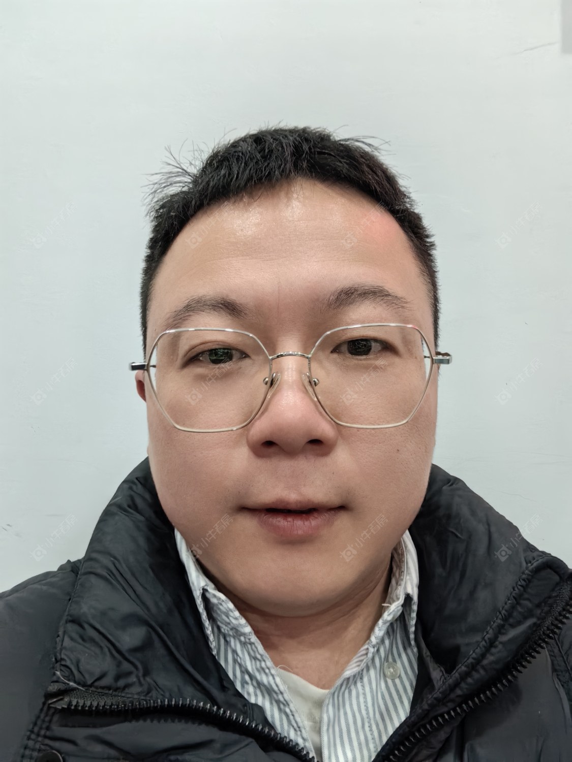 租房经纪人黄含军