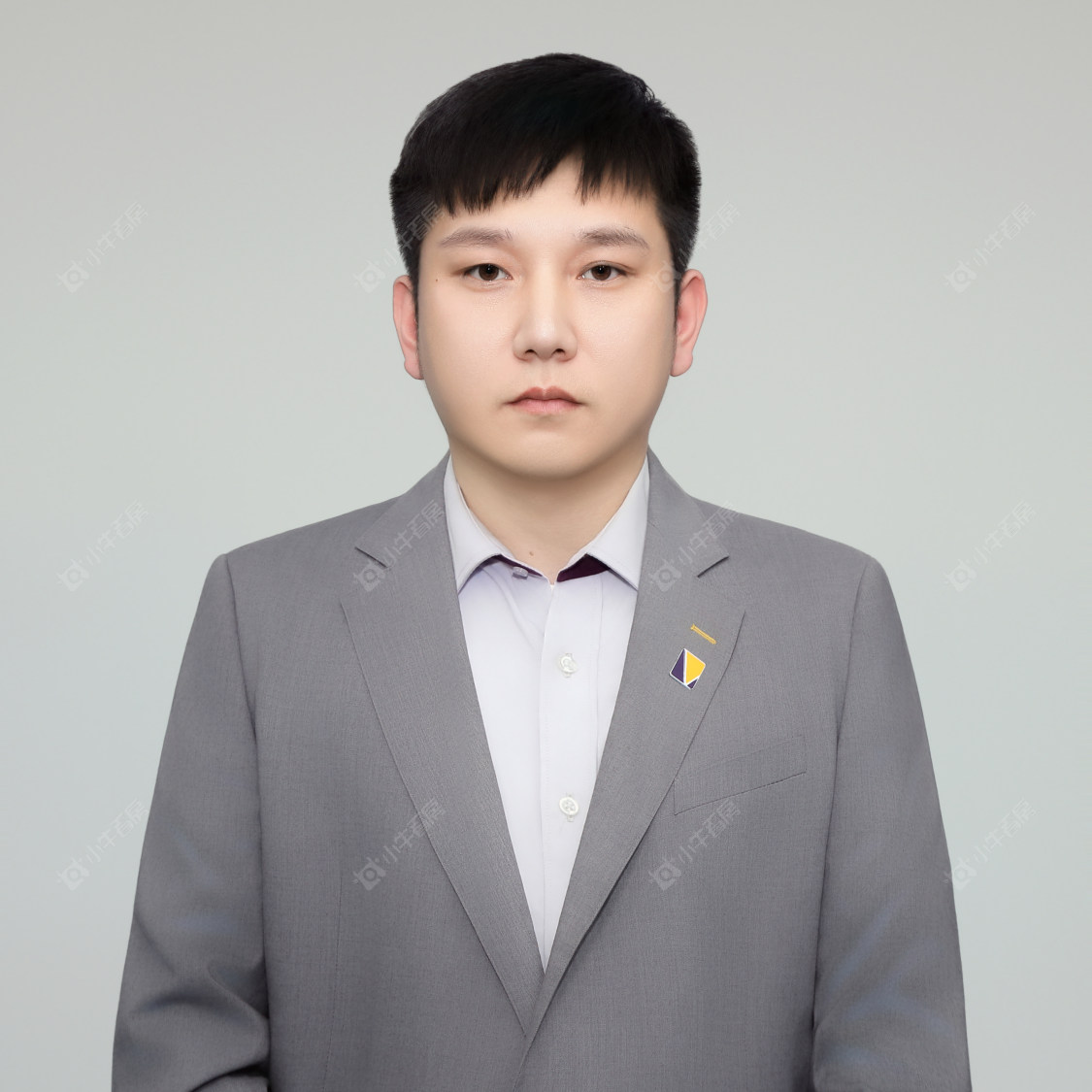 租房经纪人崔坚