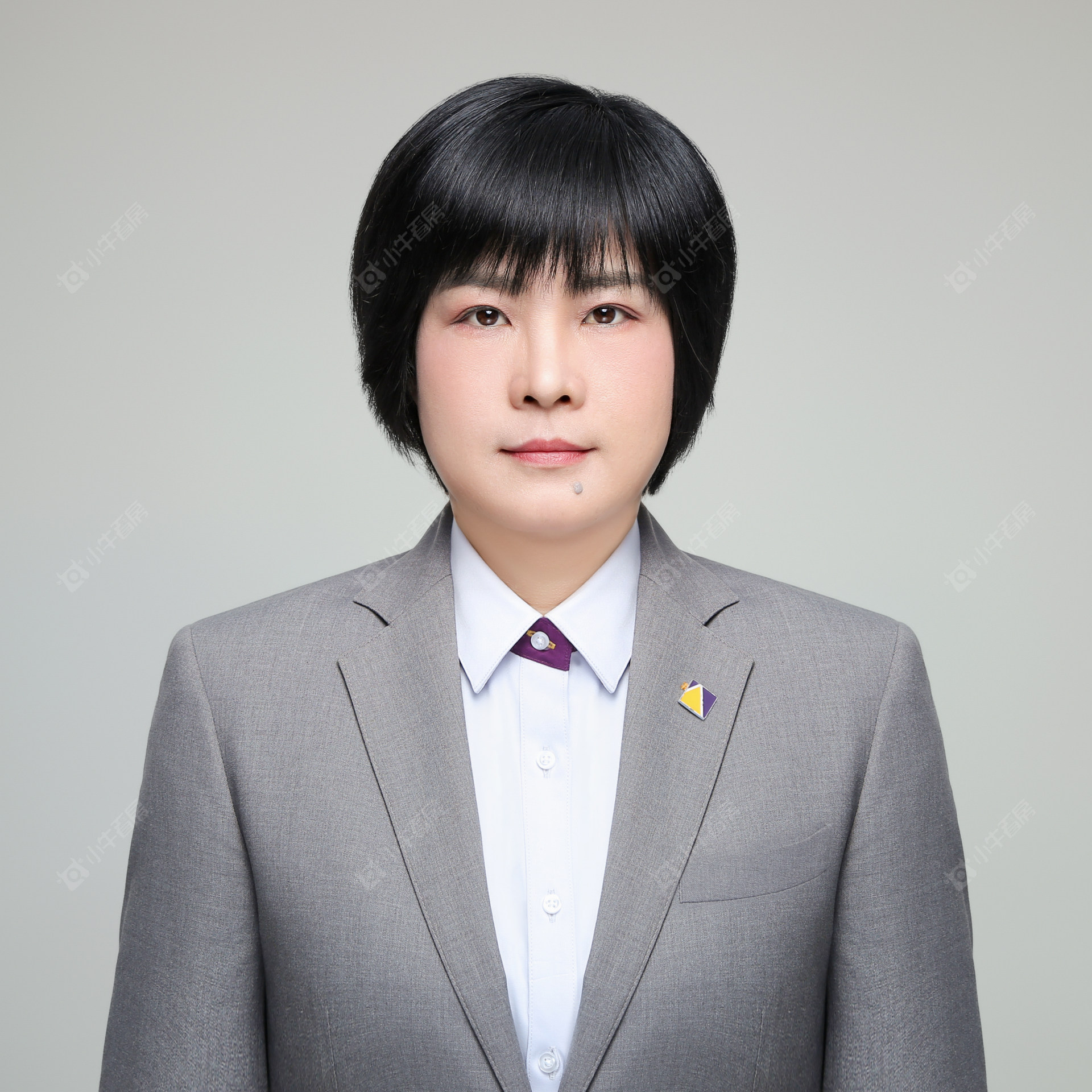 楼盘经纪人杨芳