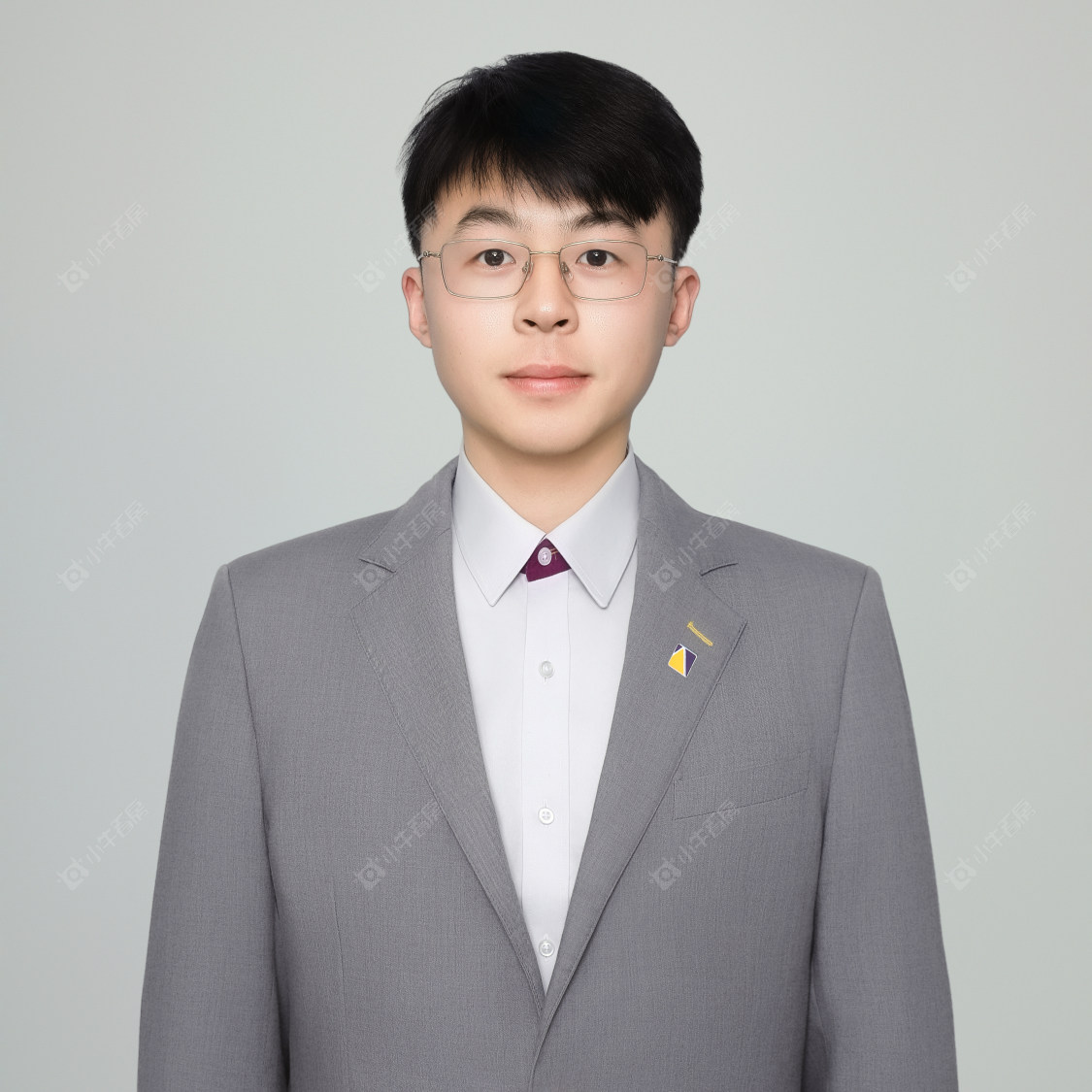 租房经纪人丁厚纲