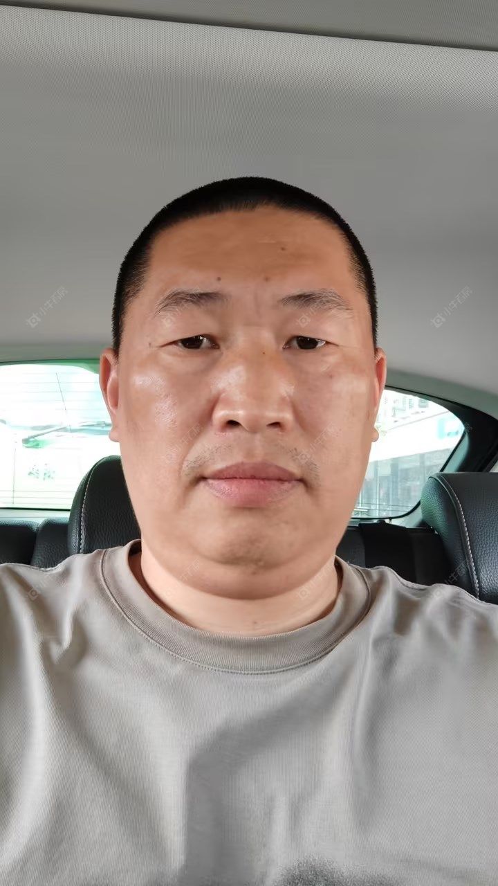 二手经纪人居东明