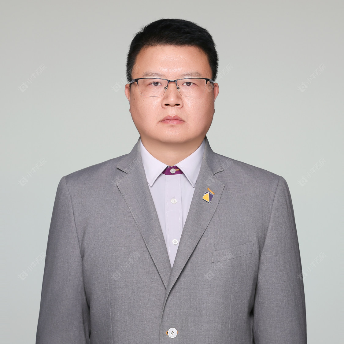 二手经纪人魏明