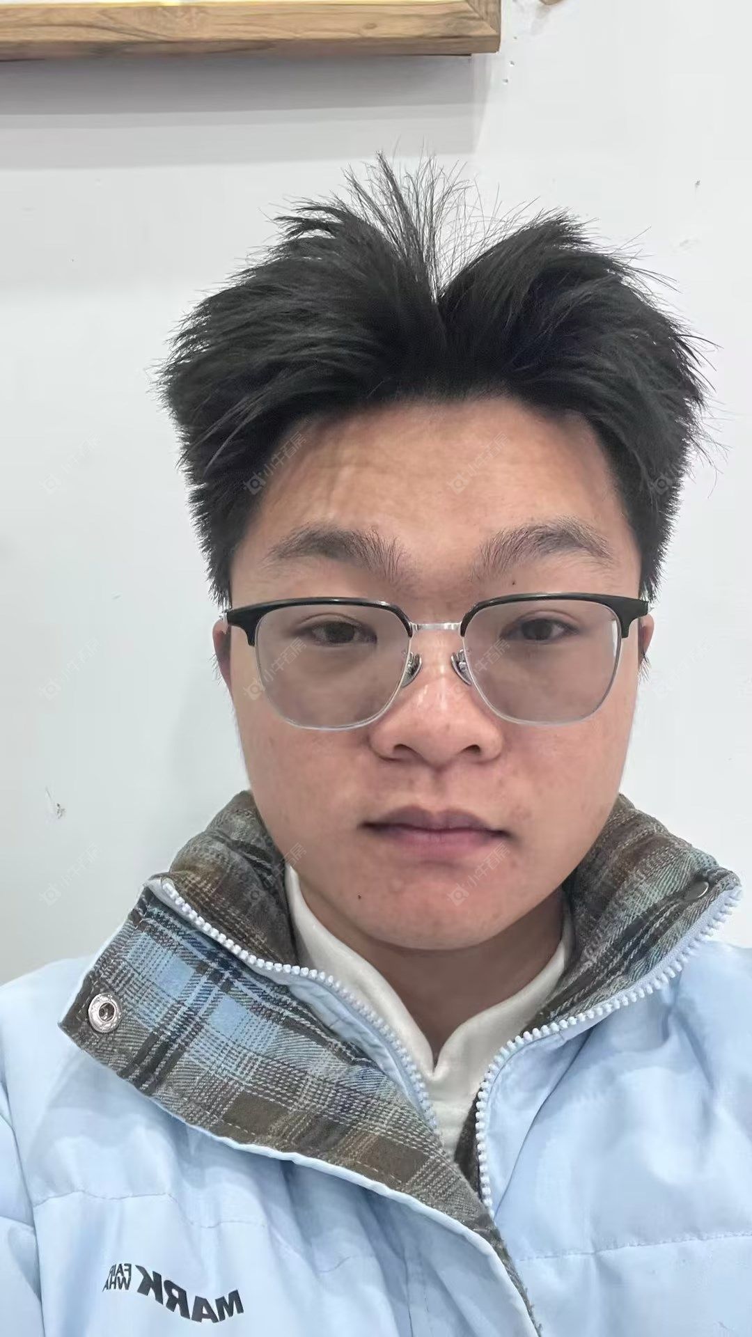 租房经纪人邹康