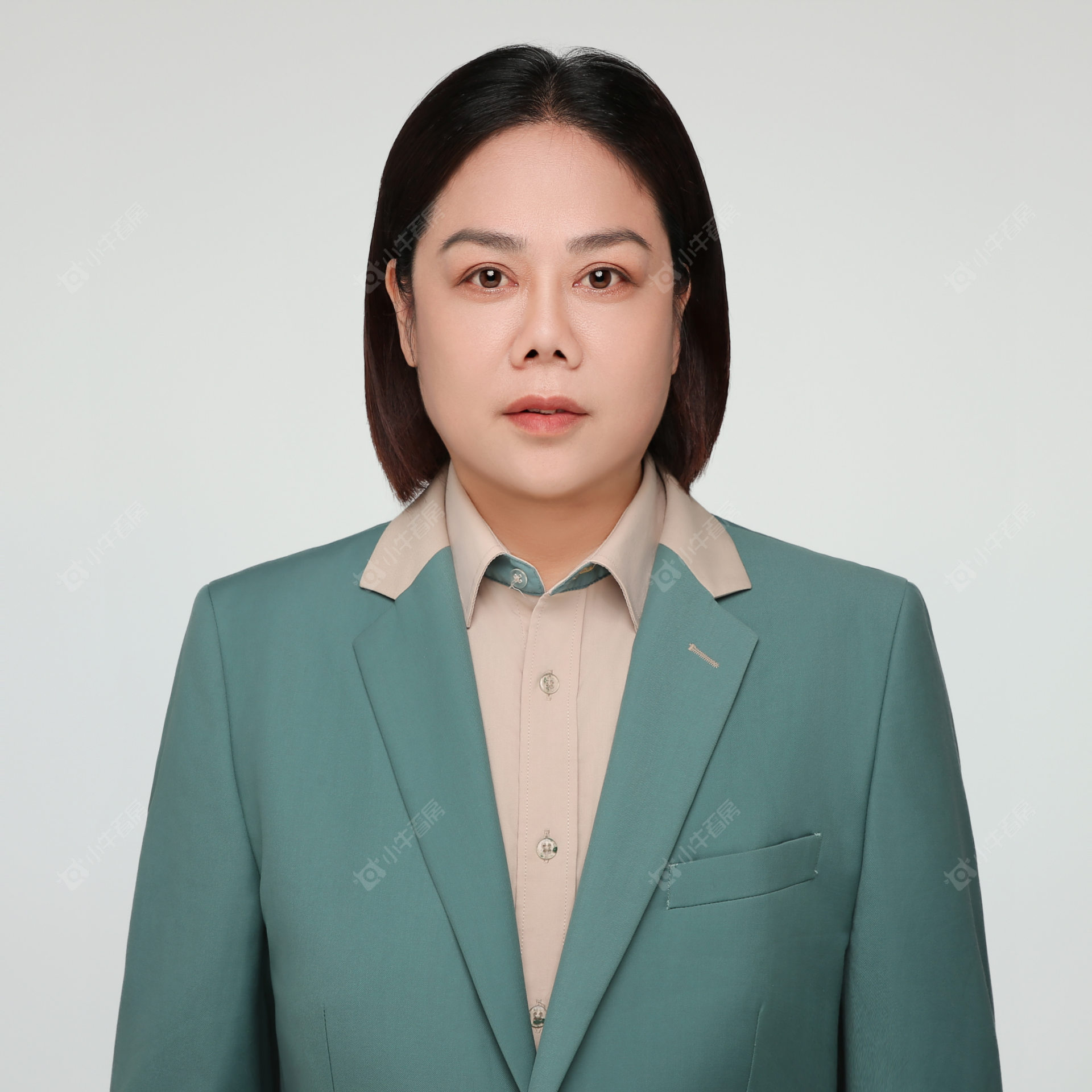 闭金裙 二手经纪人闭金裙