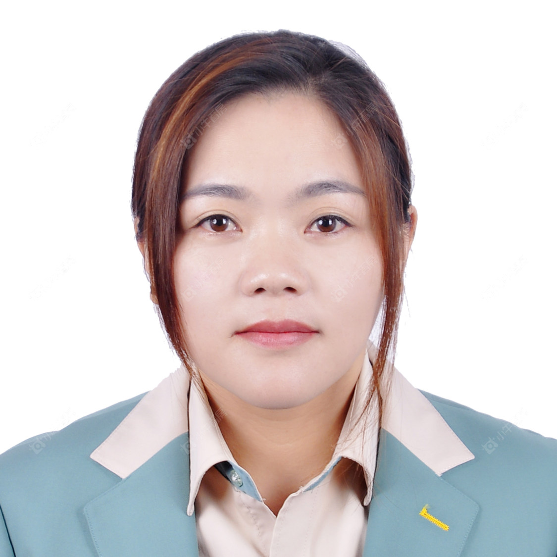 二手经纪人郭彩萍