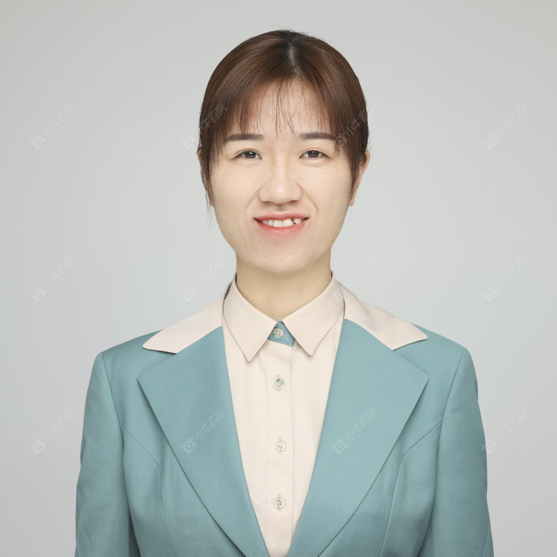 柳红艳 二手经纪人柳红艳