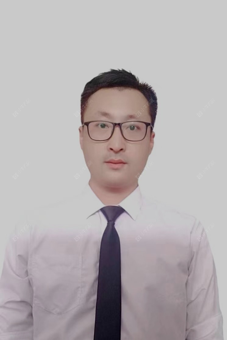 二手经纪人庞少尉