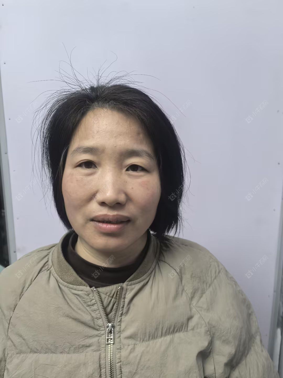 租房经纪人张丽