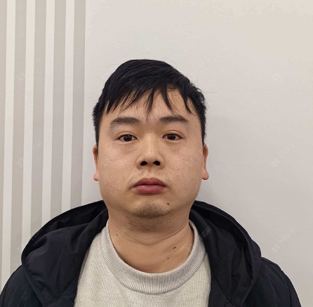 左日飞 二手经纪人左日飞