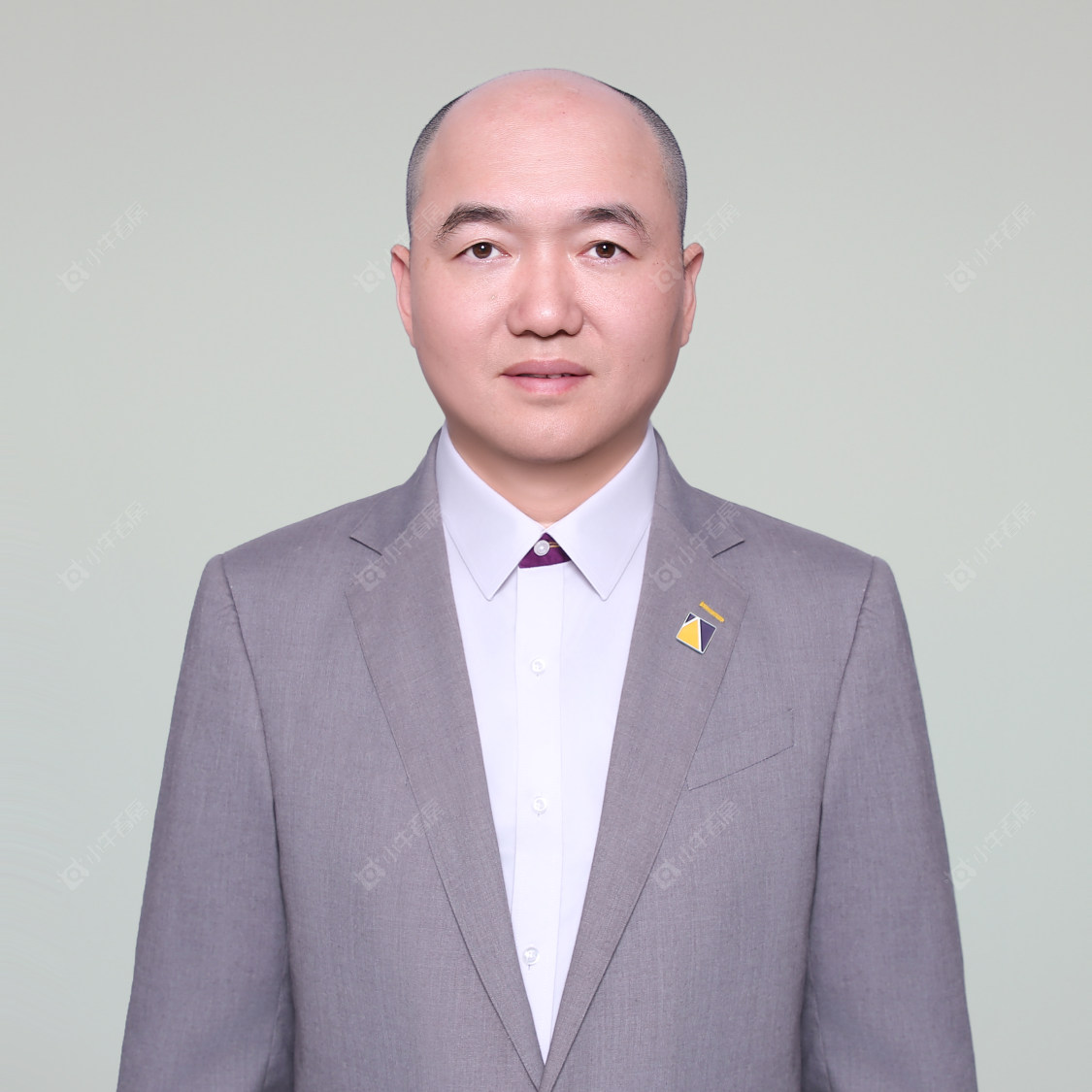 租房经纪人朱建峰