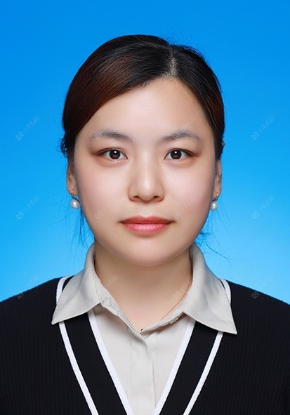 二手经纪人裴丽霞