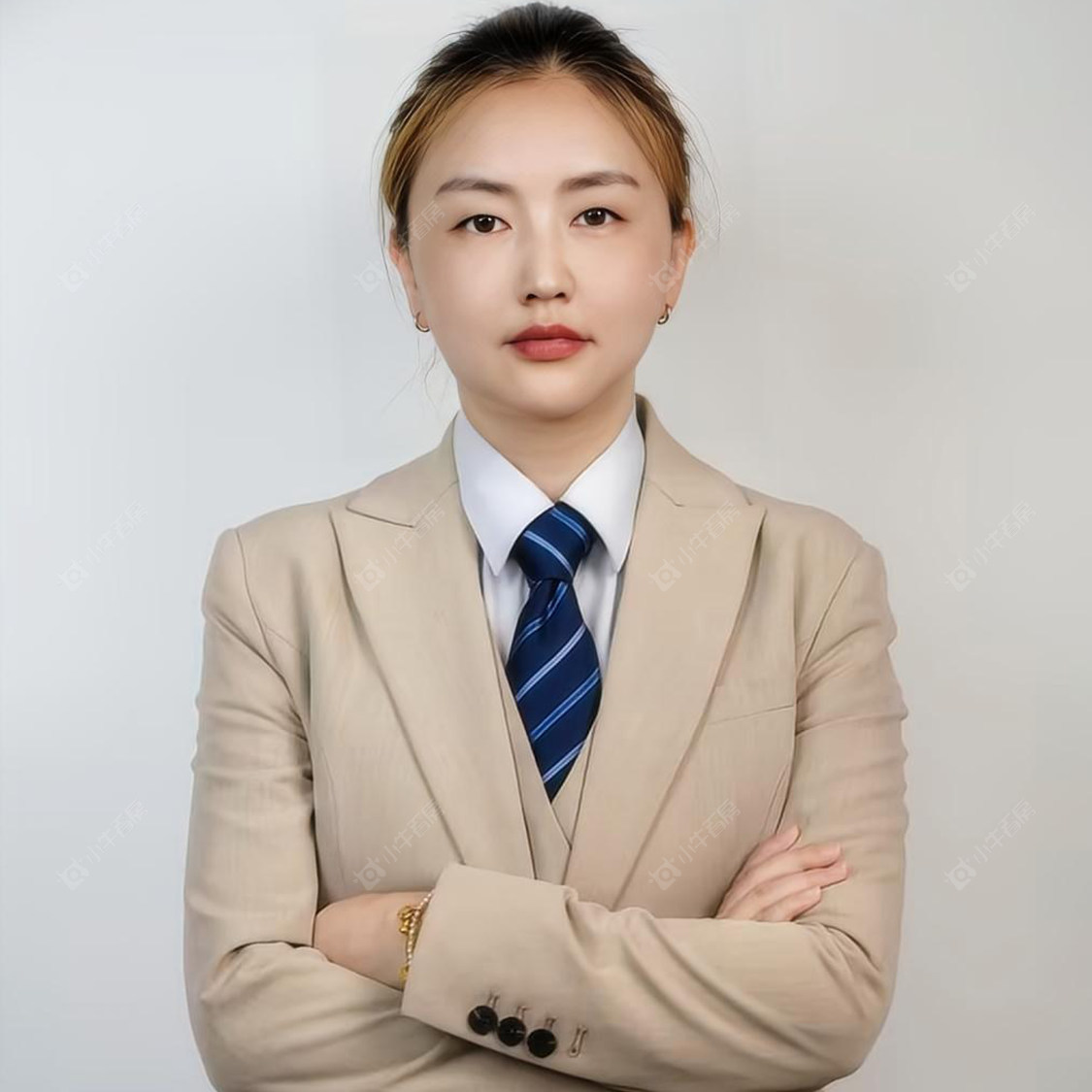 周文莎 二手经纪人周文莎