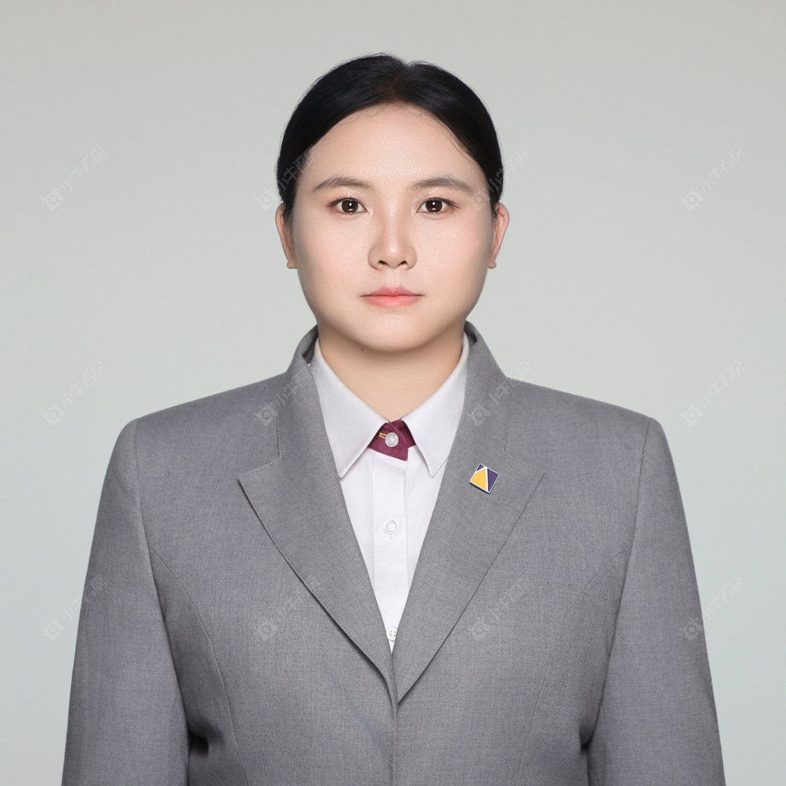二手经纪人余国红