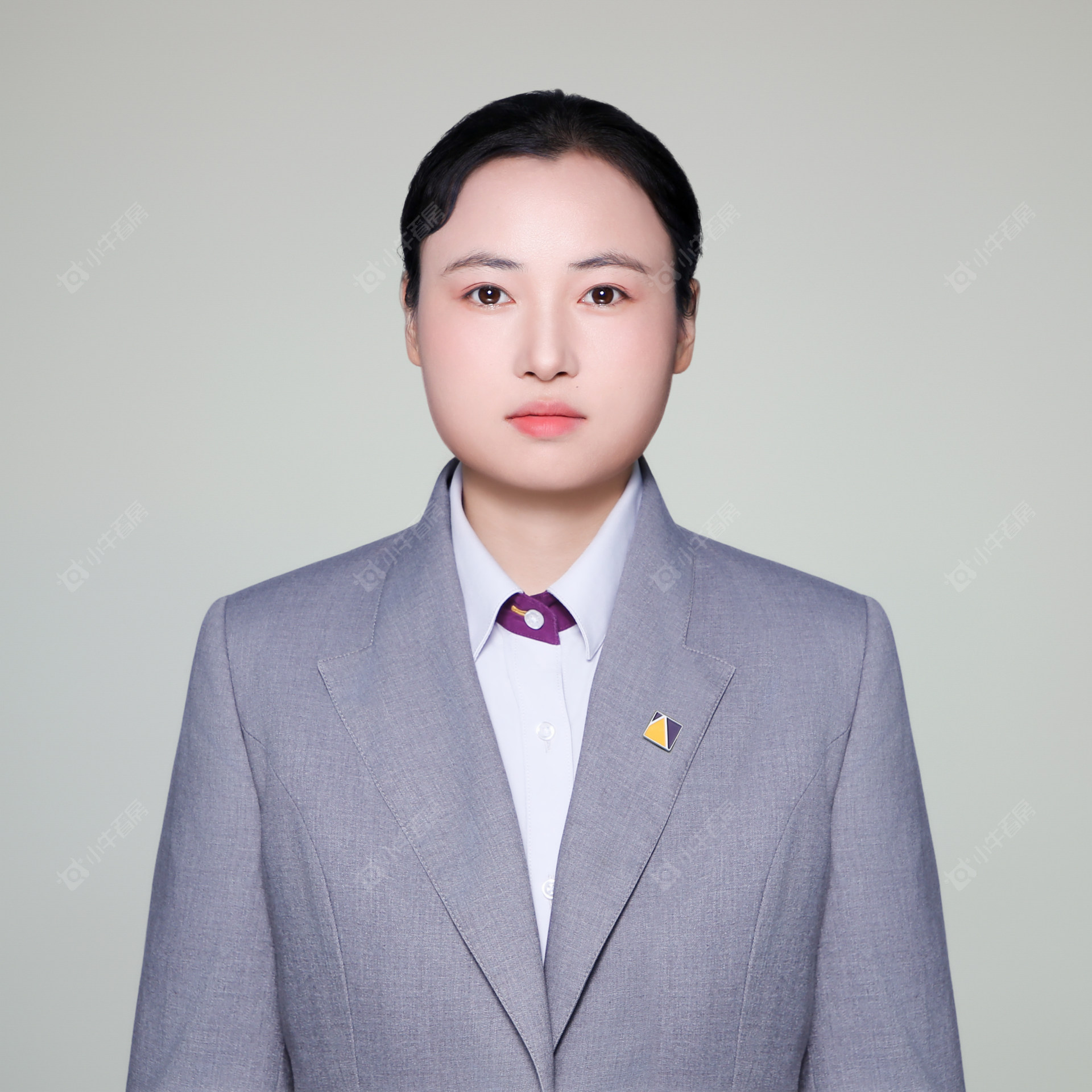 楼盘经纪人周虹