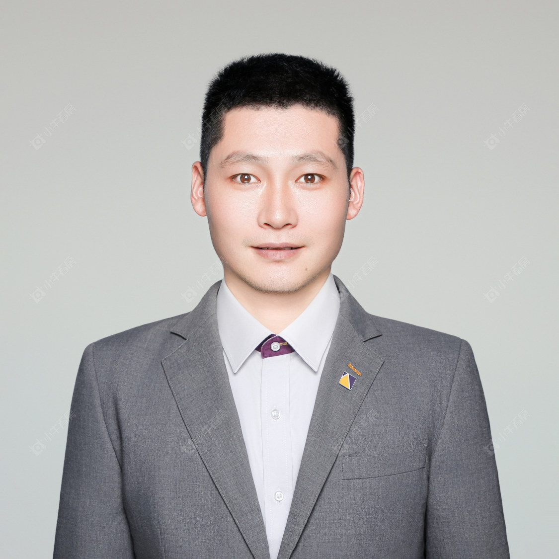 二手经纪人程亚伟