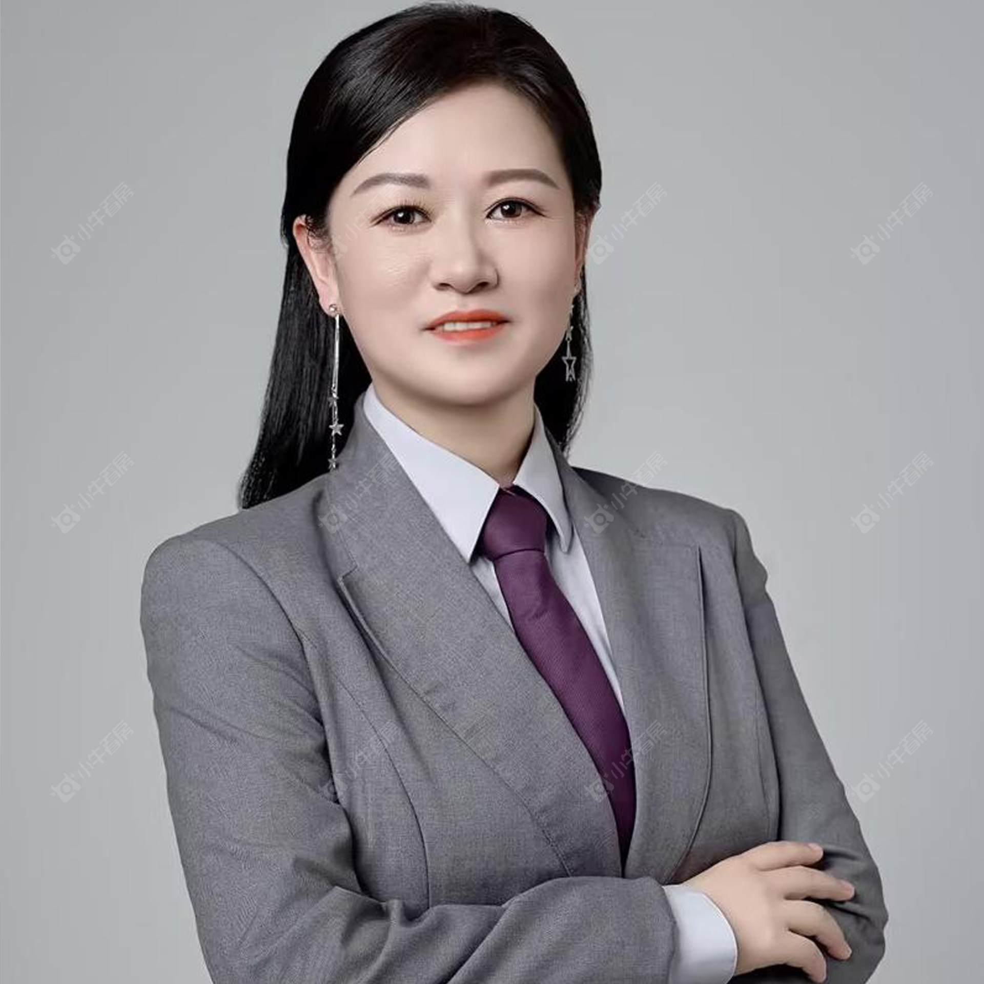 楼盘经纪人周勤