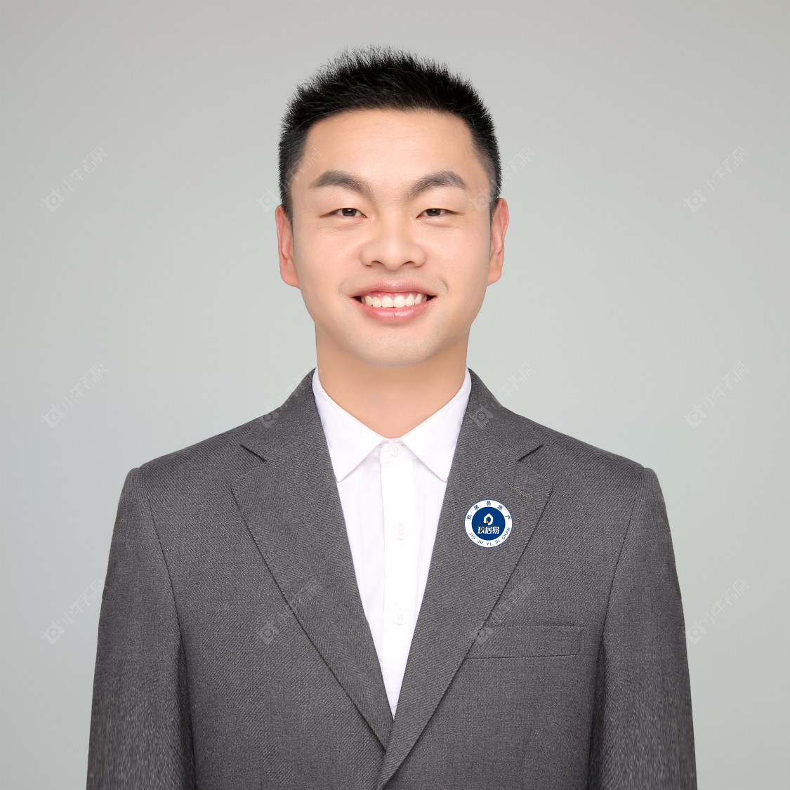 黄宿周 二手经纪人黄宿周