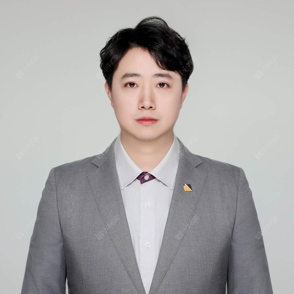 租房经纪人郑佳洋