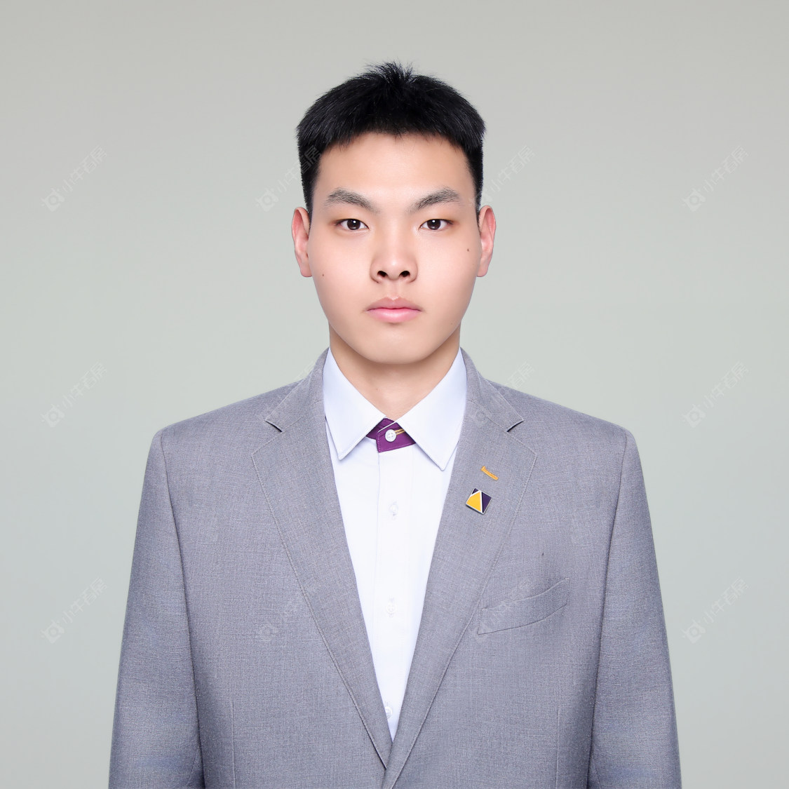 租房经纪人秦康乐