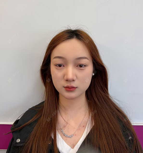 租房经纪人孙雨欣