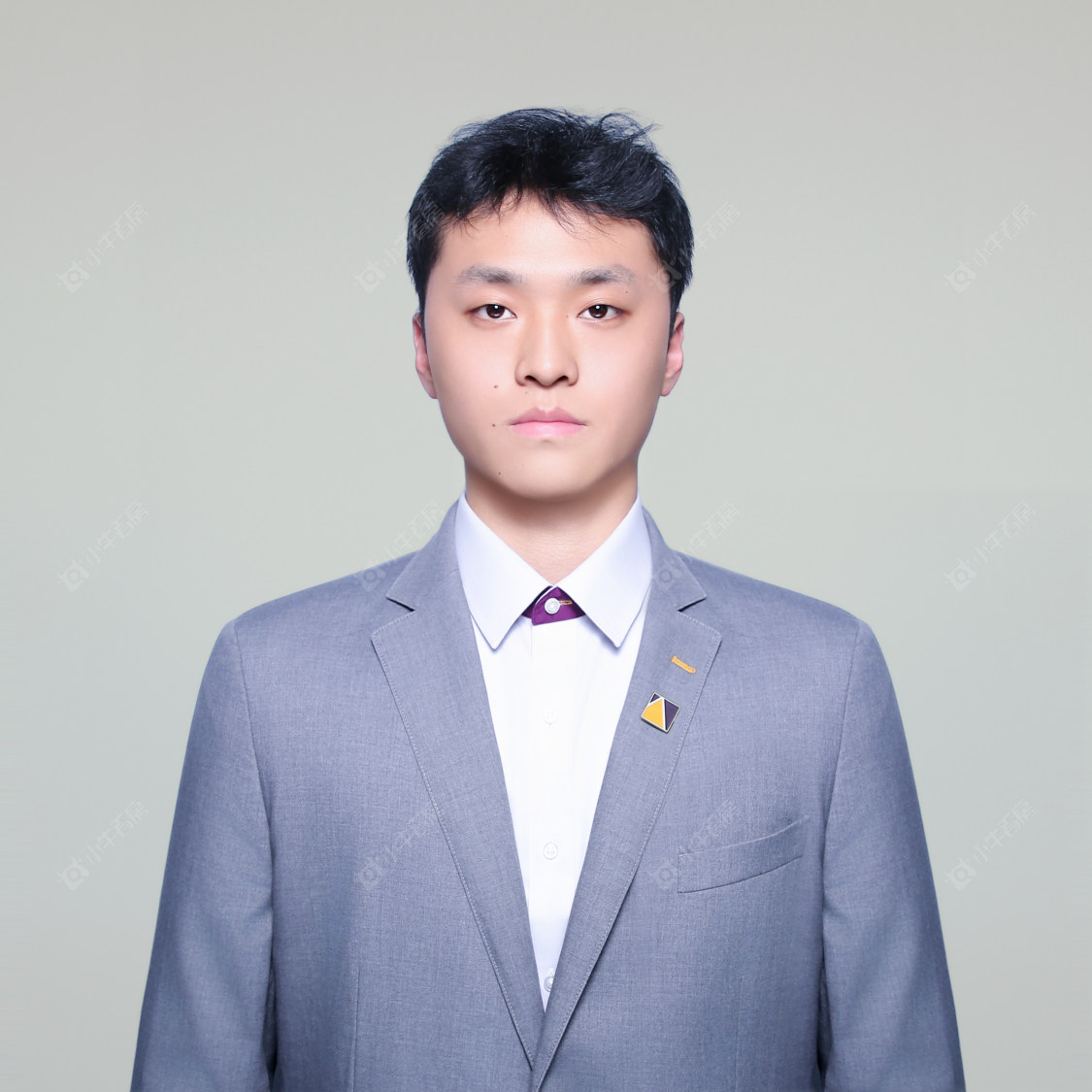 租房经纪人刘翔