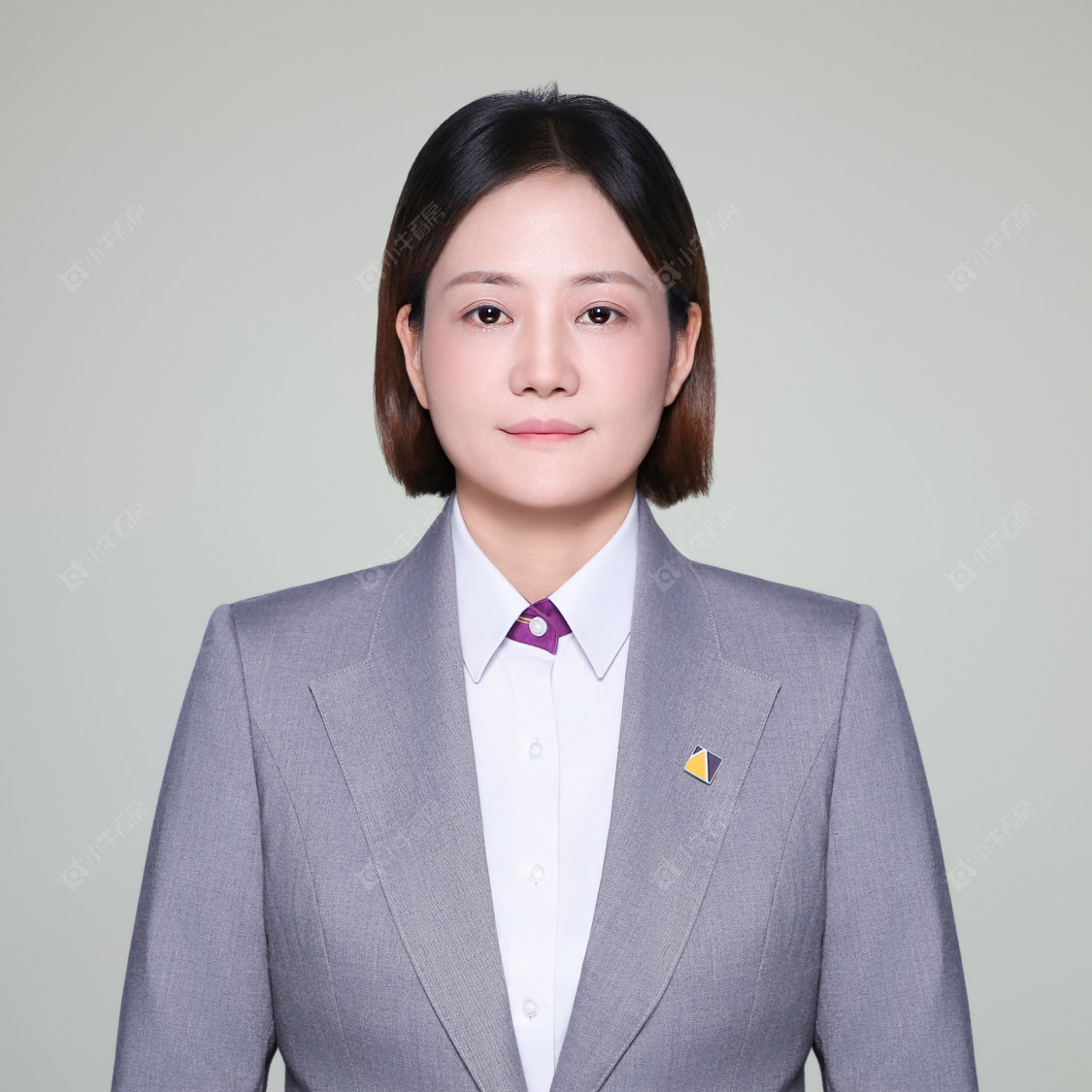 龙霞 二手经纪人龙霞