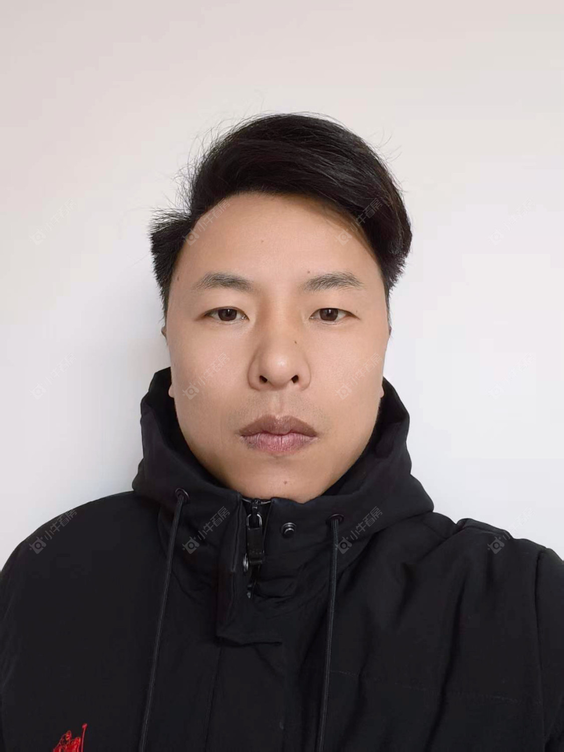 租房经纪人贾龙