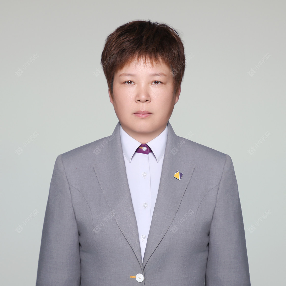 二手经纪人吴静霞