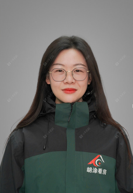 二手经纪人李萍