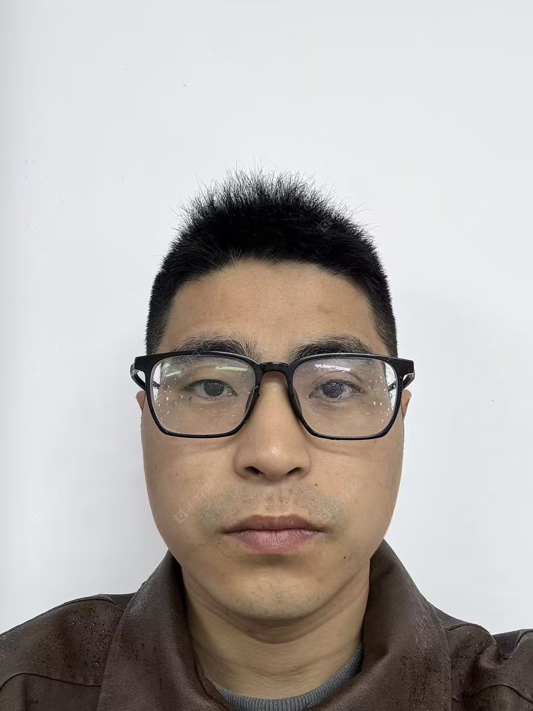 undefined经纪人何新洋