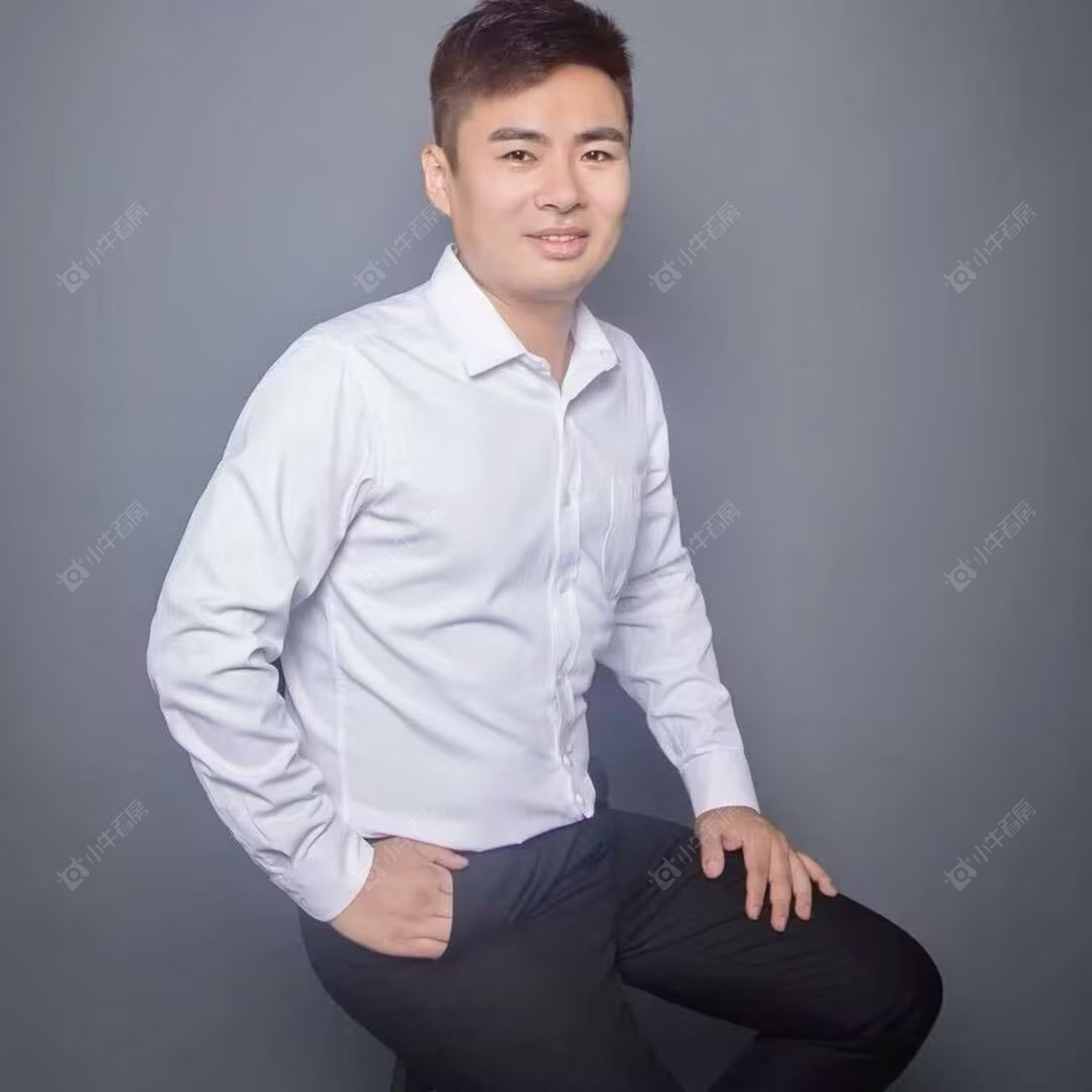 二手经纪人王加雷