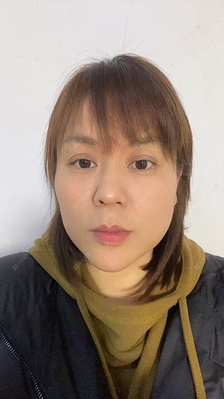 二手经纪人周晓燕
