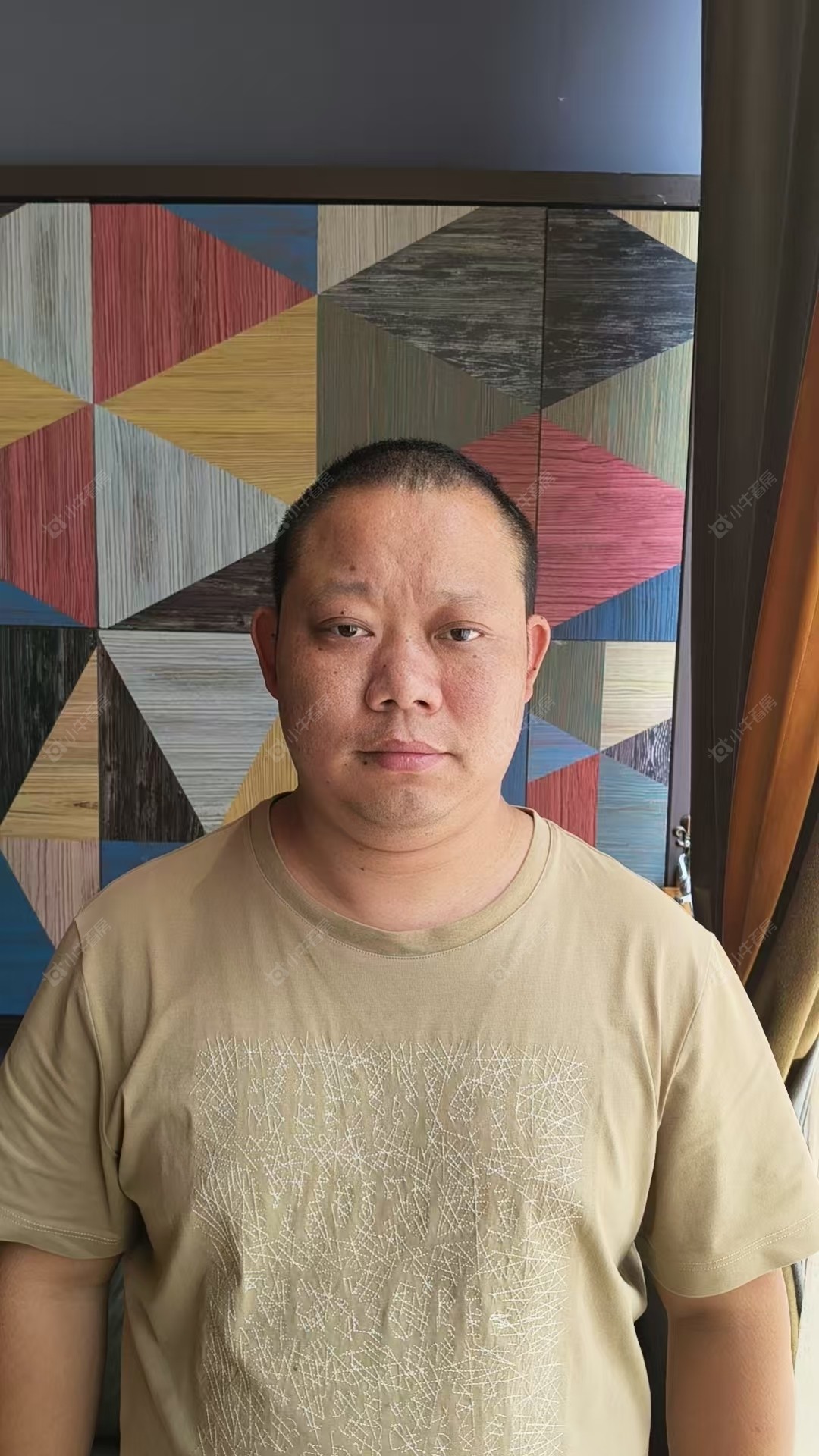 租房经纪人彭玉刚